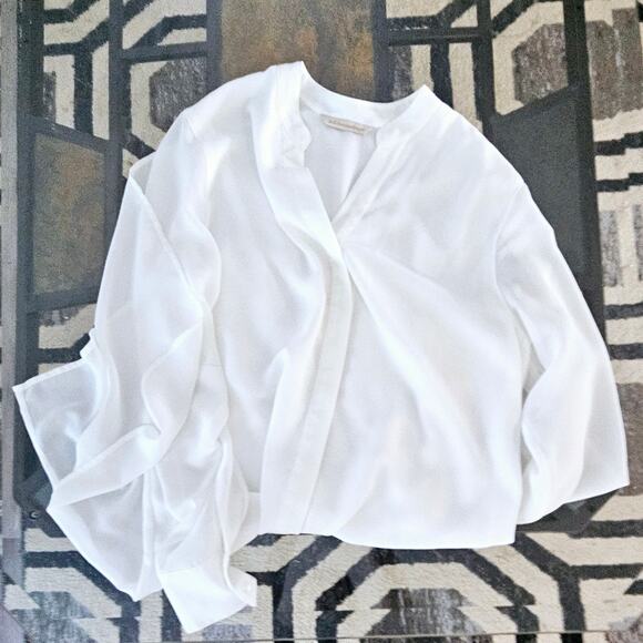 Soft Surroundings Tops - Women's Soft Surroundings White Button Up 1 Size Fits All